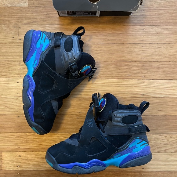 Nike Air Jordan 8 Aqua 2007 - Picture 2 of 7